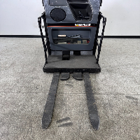 Caterpillar Picker Forklift image 2